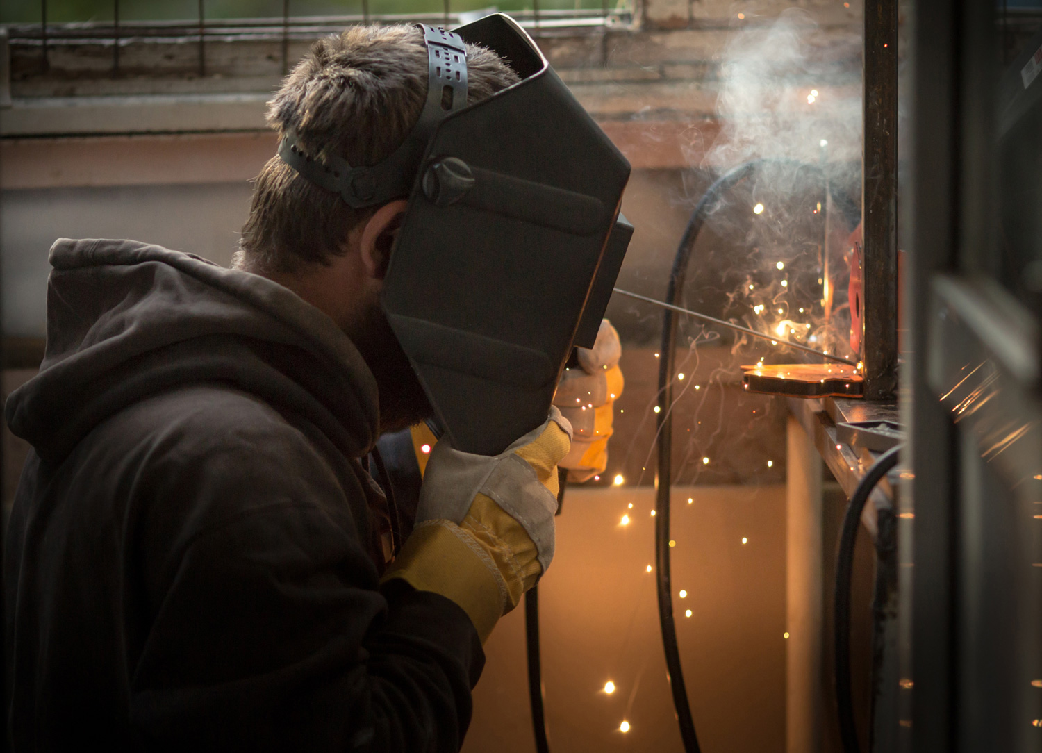 Profesjonelle sveisetjenester for industrirørlegging og konstruksjoner i aluminium og stål.
